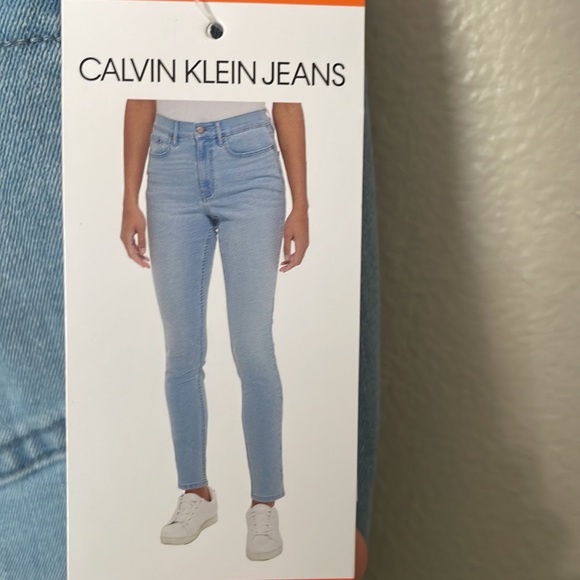 NWT Calvin Klein Jeans. Size 16 - Picture 7 of 9
